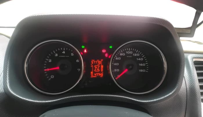 2017 Mahindra TUV300 T8, Diesel, Manual, 47,743 km, interior