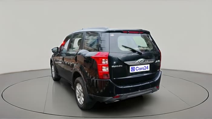 2017 Mahindra XUV500 W8, Diesel, Manual, 77,591 km, exterior