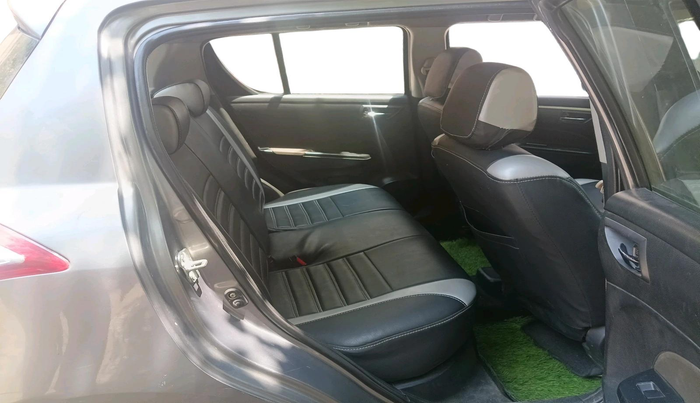2014 Maruti Swift VXI, Petrol, Manual, 1,63,534 km, interior