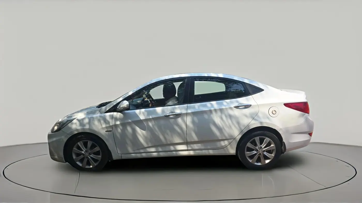 2012 Hyundai Verna FLUIDIC 1.6 CRDI SX OPT, Diesel, Manual, 1,67,555 km, exterior