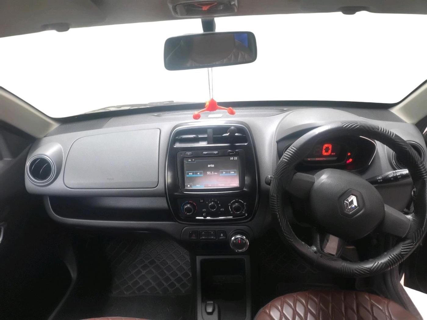 2018 Renault Kwid RXT 1.0 AMT (O), Petrol, Automatic, 50,064 km, interior