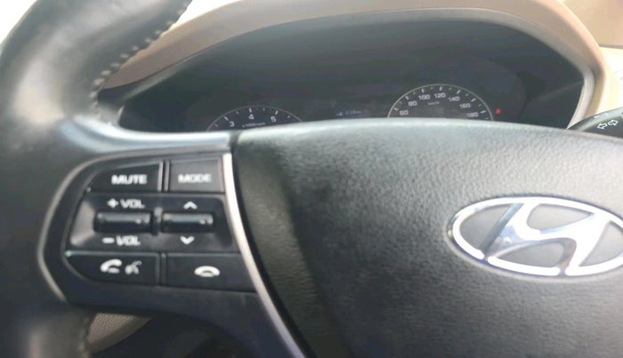 2019 Hyundai Elite i20 ASTA 1.2 (O), Petrol, Manual, 1,06,802 km, interior