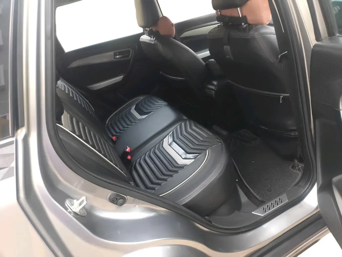 2018 Maruti Vitara Brezza ZDI PLUS, Diesel, Manual, 2,31,626 km, interior