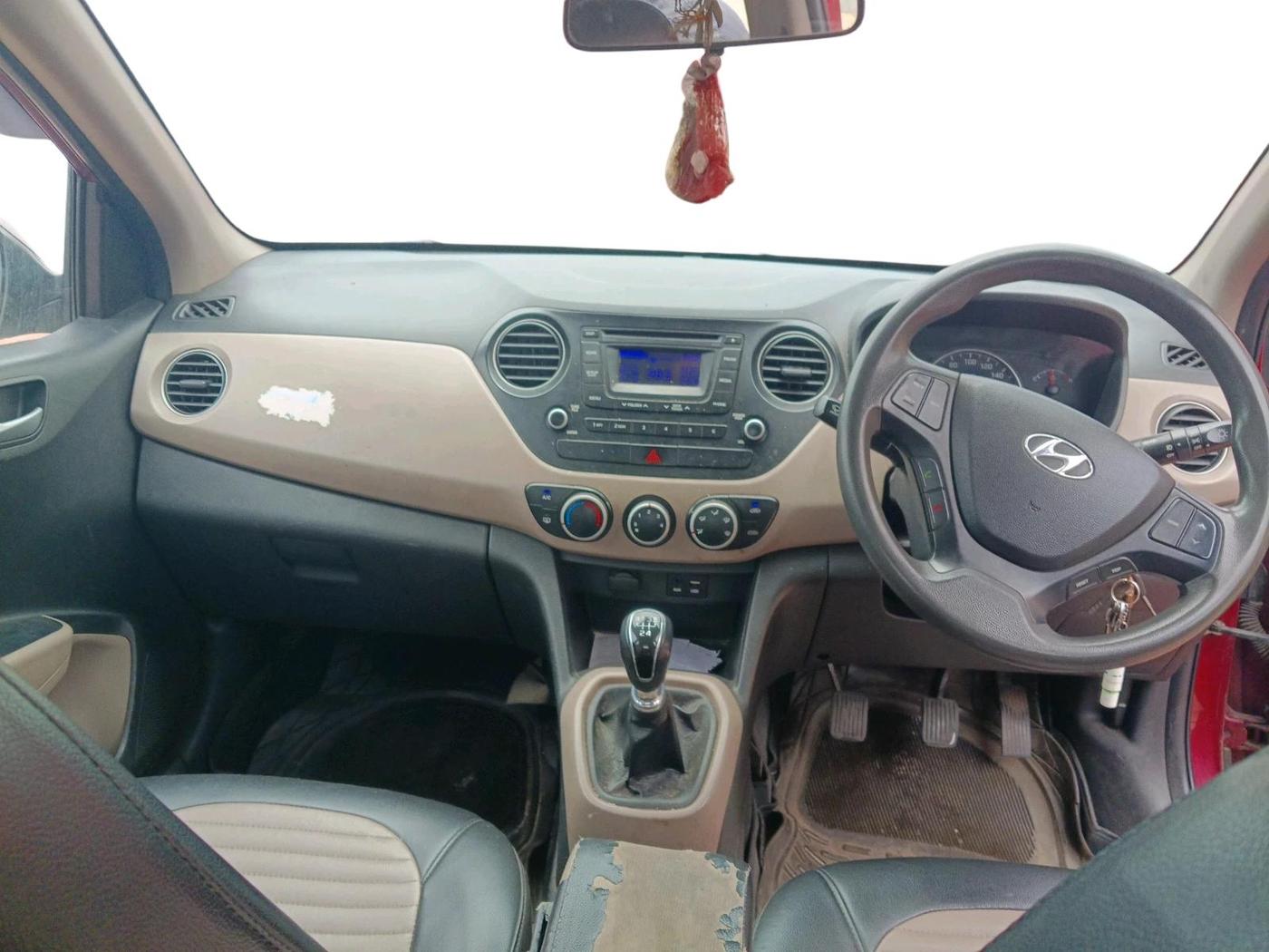 2016 Hyundai Grand i10 SPORTZ 1.1 CRDI, Diesel, Manual, 1,46,815 km, interior