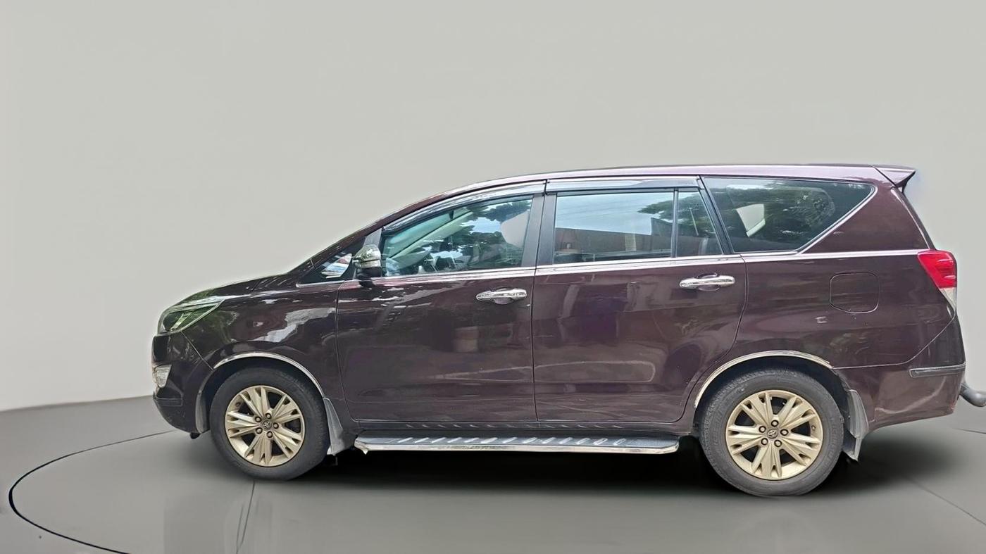 2016 Toyota Innova Crysta 2.8 ZX AT 7 STR, Diesel, Automatic, 1,32,794 km, exterior