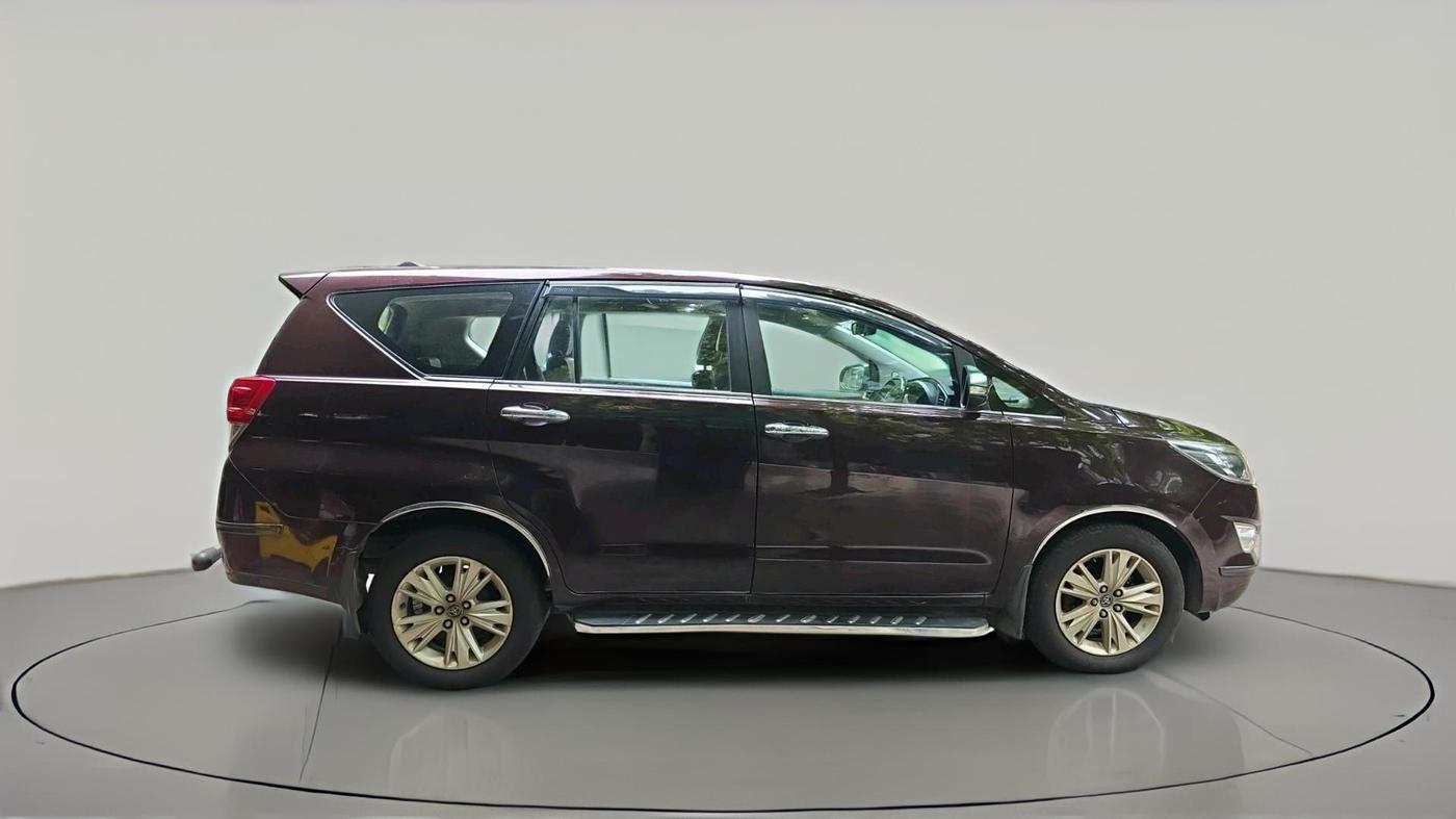 2016 Toyota Innova Crysta 2.8 ZX AT 7 STR, Diesel, Automatic, 1,32,794 km, exterior