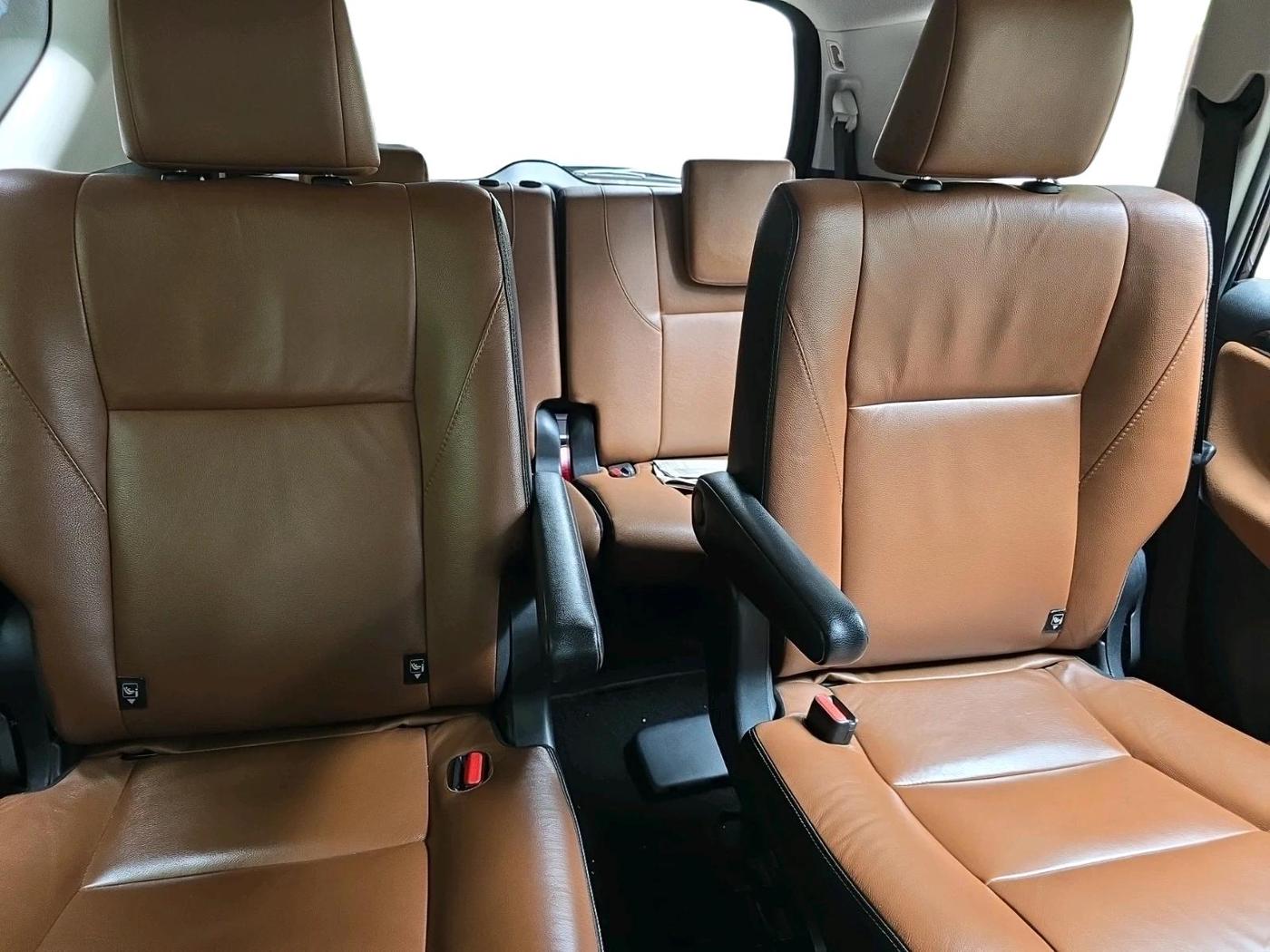 2016 Toyota Innova Crysta 2.8 ZX AT 7 STR, Diesel, Automatic, 1,32,794 km, interior