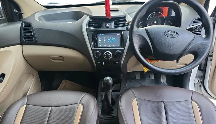 2017 Hyundai Eon MAGNA +, Petrol, Manual, 51,027 km, interior