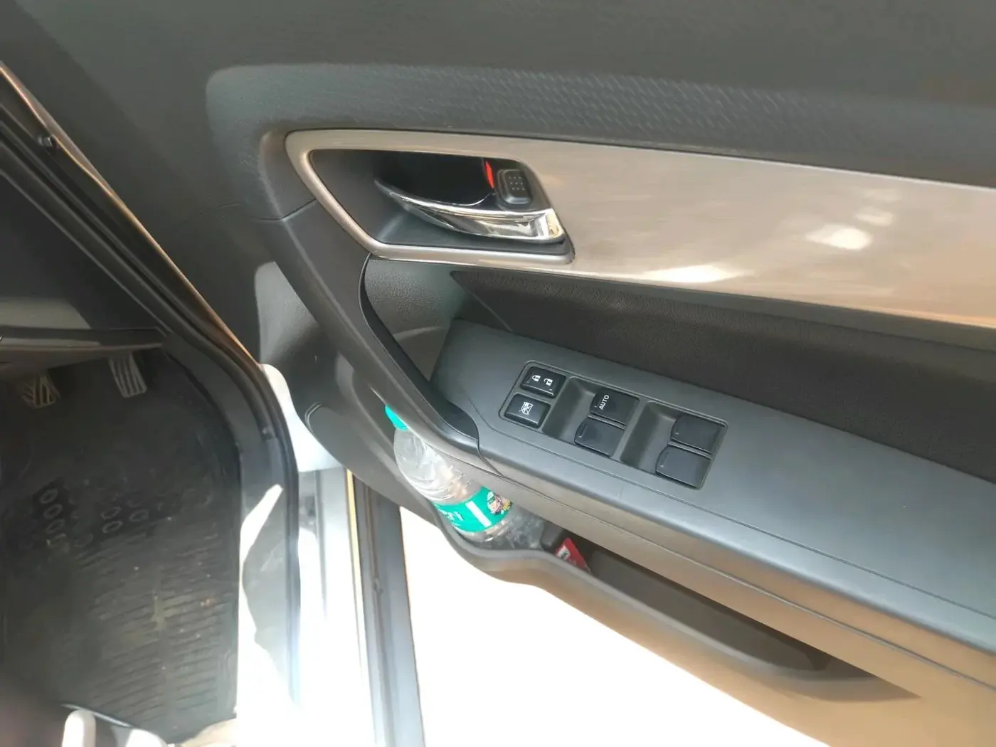 2017 Maruti Vitara Brezza ZDI, Diesel, Manual, 1,46,213 km, interior