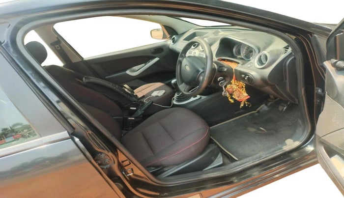 2011 Ford Figo ZXI 1.4 DIESEL, Diesel, Manual, 1,37,701 km, interior