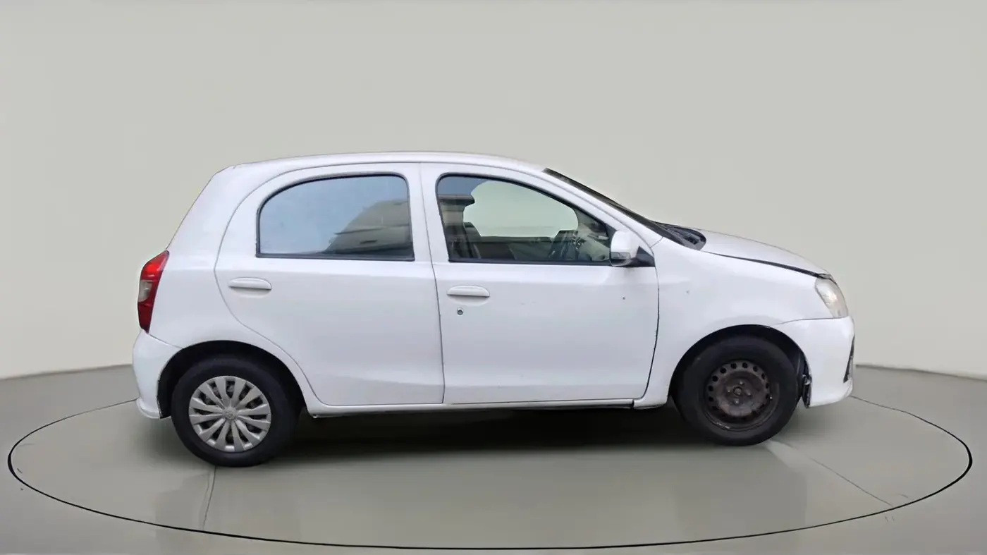2011 Toyota Etios Liva GD, Diesel, Manual, 1,03,771 km, exterior