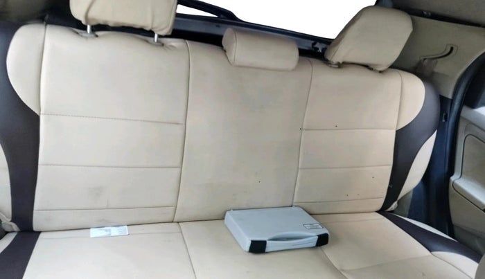 2011 Toyota Etios Liva GD, Diesel, Manual, 1,03,771 km, interior