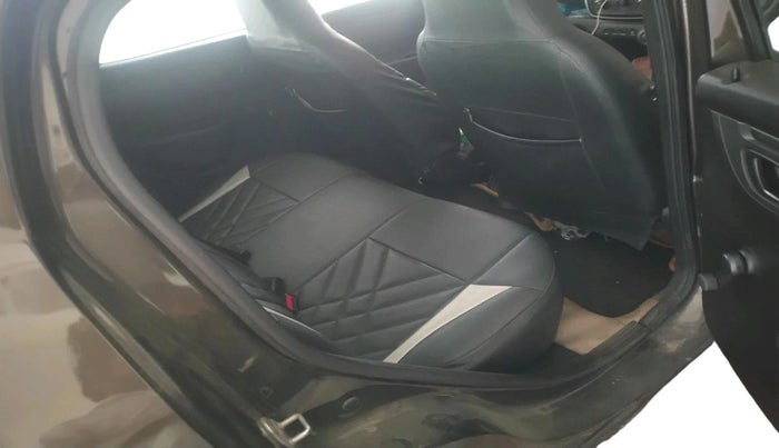 2018 Renault Kwid RXL, Petrol, Manual, 55,486 km, interior