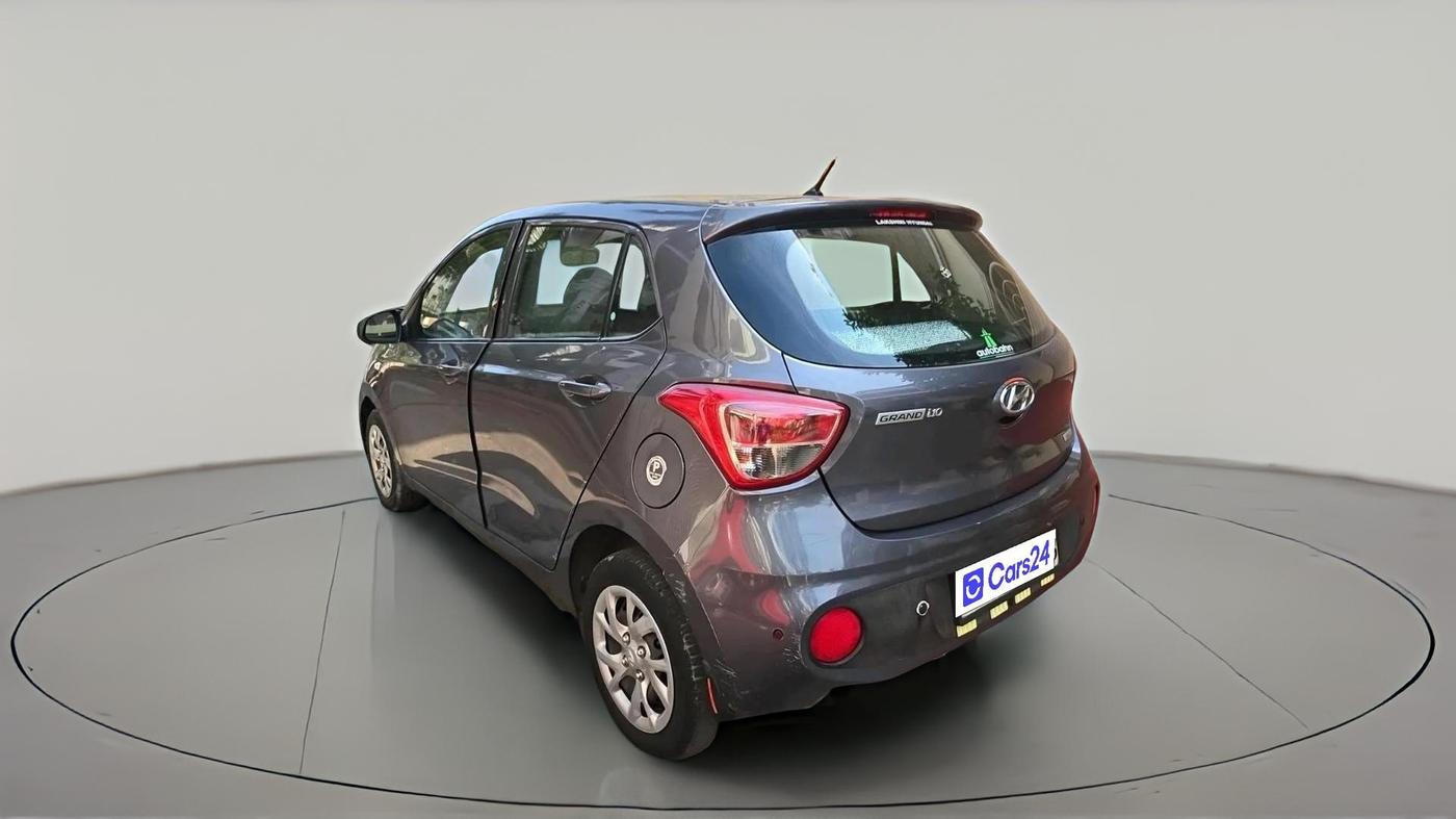 2017 Hyundai Grand i10 MAGNA AT 1.2 KAPPA VTVT, Petrol, Automatic, 27,561 km, exterior