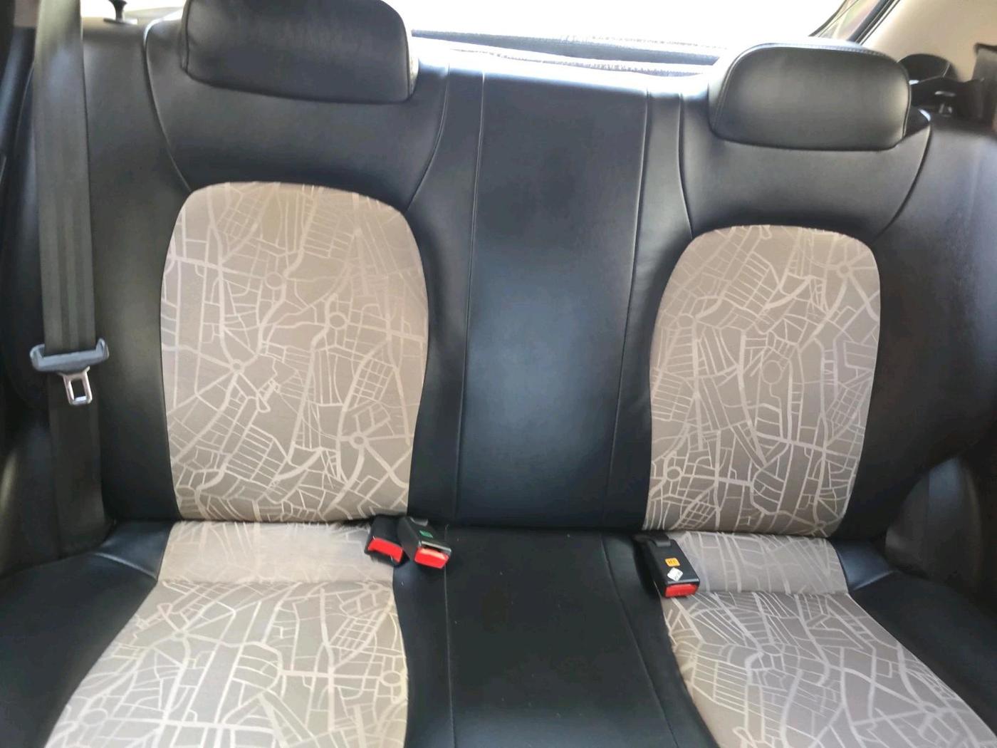 2017 Hyundai Grand i10 MAGNA AT 1.2 KAPPA VTVT, Petrol, Automatic, 27,561 km, interior