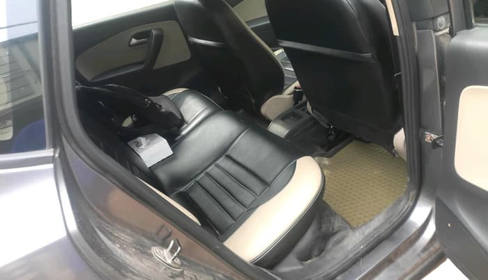 2013 Volkswagen Polo COMFORTLINE 1.2L PETROL, Petrol, Manual, 1,41,285 km, interior