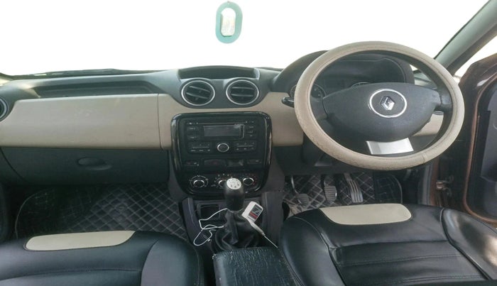 2014 Renault Duster 85 PS RXL DIESEL, Diesel, Manual, 1,13,167 km, interior