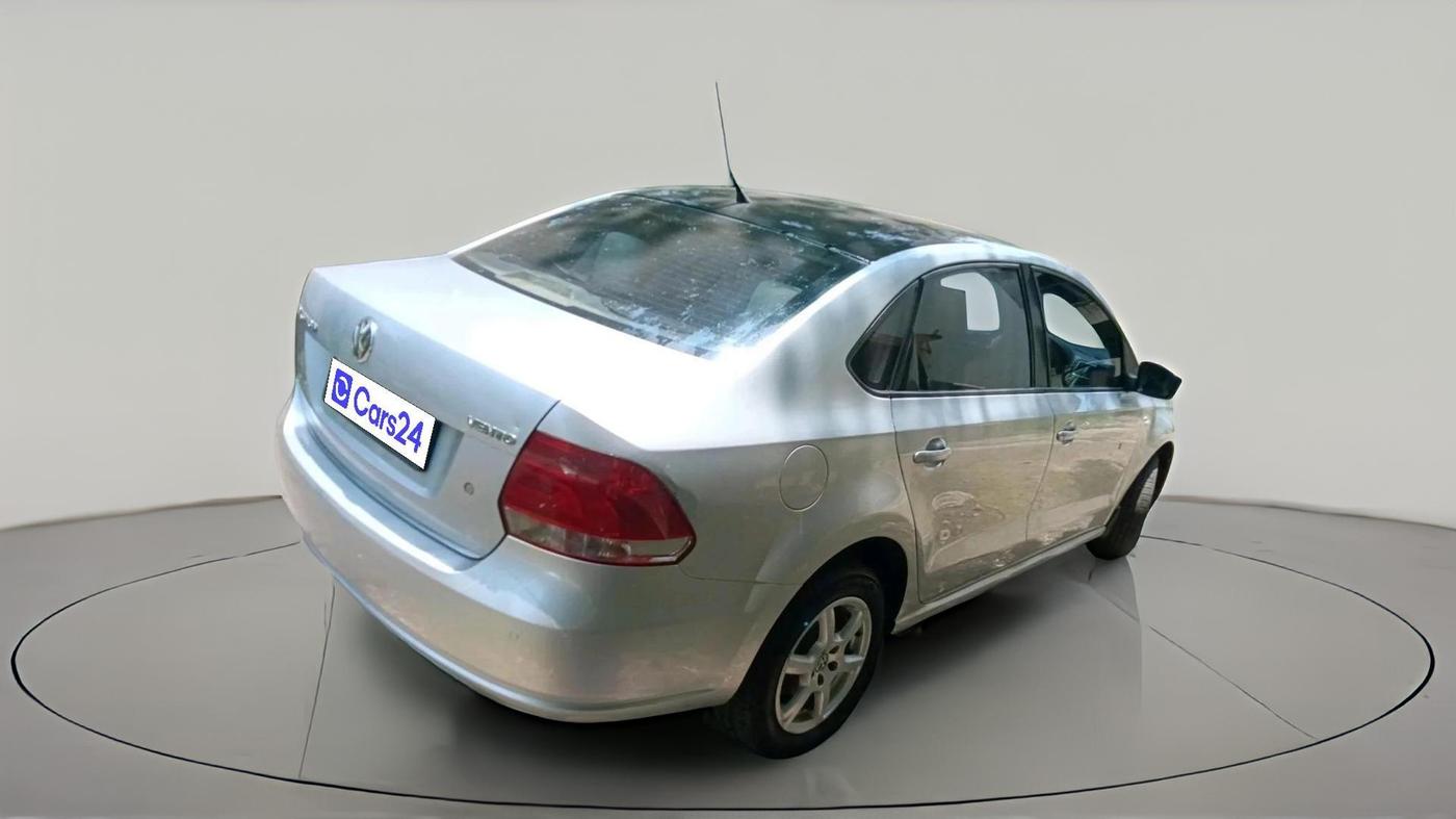 2013 Volkswagen Vento HIGHLINE 1.6 MPI, Petrol, Manual, 68,636 km, exterior
