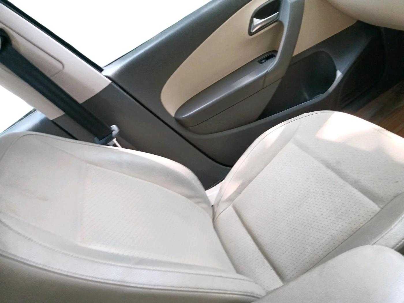 2013 Volkswagen Vento HIGHLINE 1.6 MPI, Petrol, Manual, 68,636 km, interior