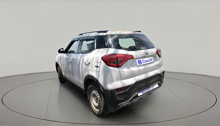 2024 Mahindra XUV300 W4 1.2 PETROL, Petrol, Manual, 14,654 km, exterior