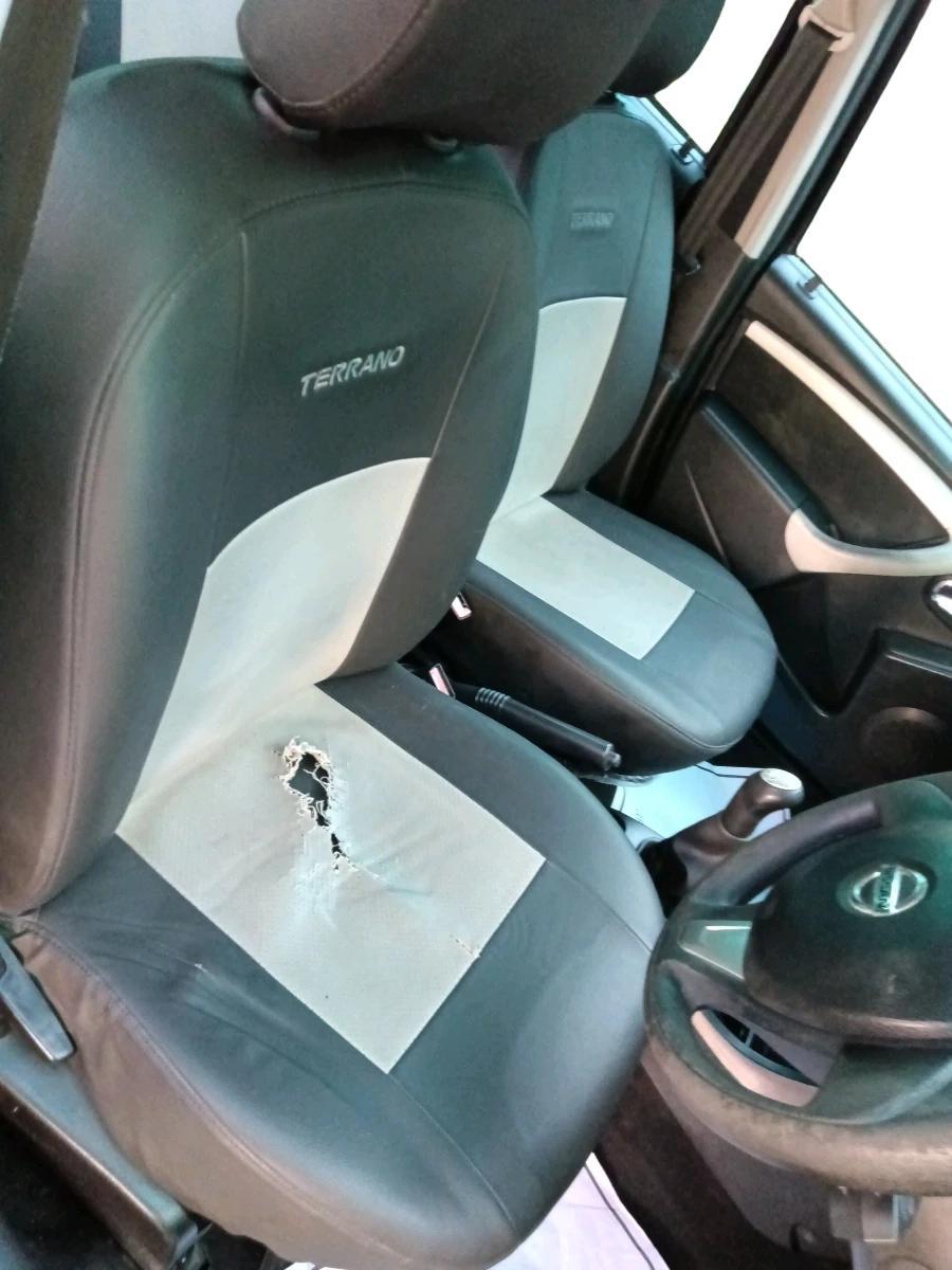 2017 Nissan Terrano XL (P), Petrol, Manual, 74,981 km, interior