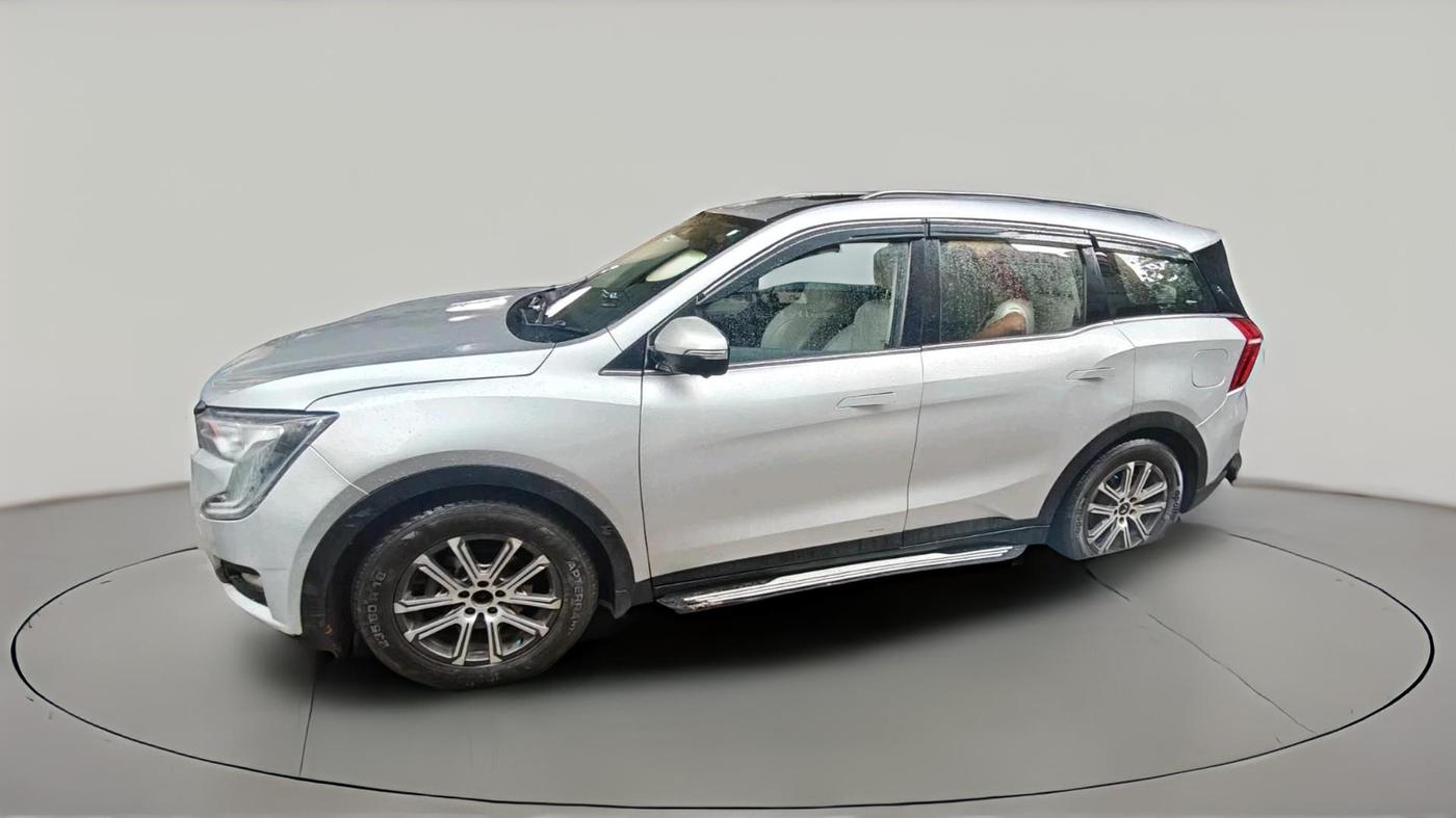 2022 Mahindra XUV700 AX 7 D AT 7 STR, Diesel, Automatic, 81,817 km, exterior