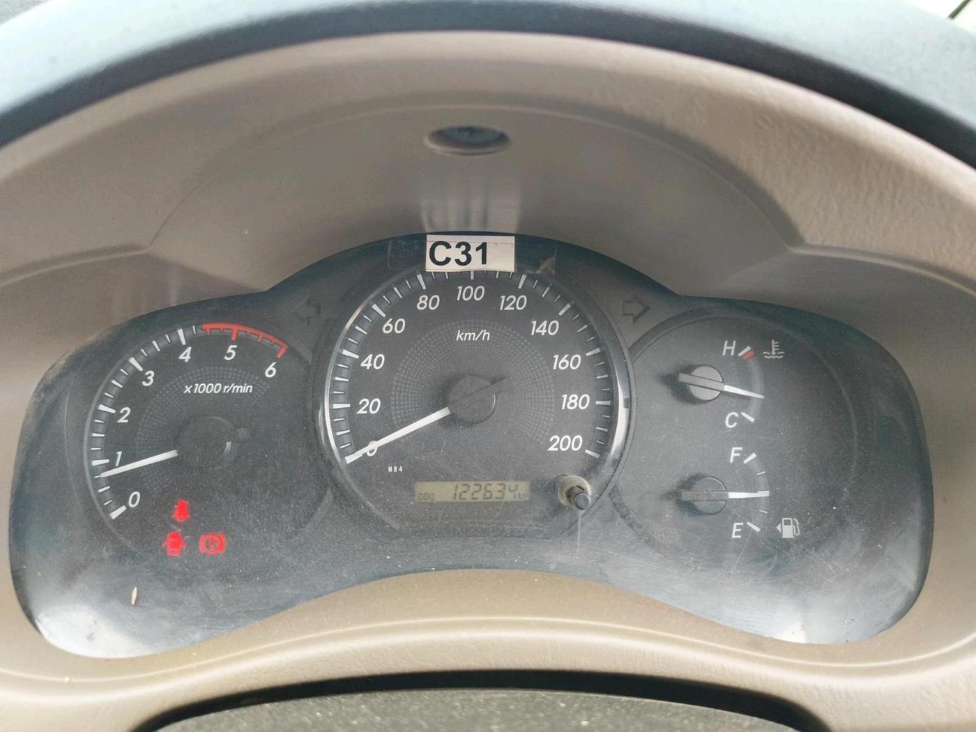 2016 Toyota Innova 2.5 GX 7 STR, Diesel, Manual, 1,22,700 km, interior