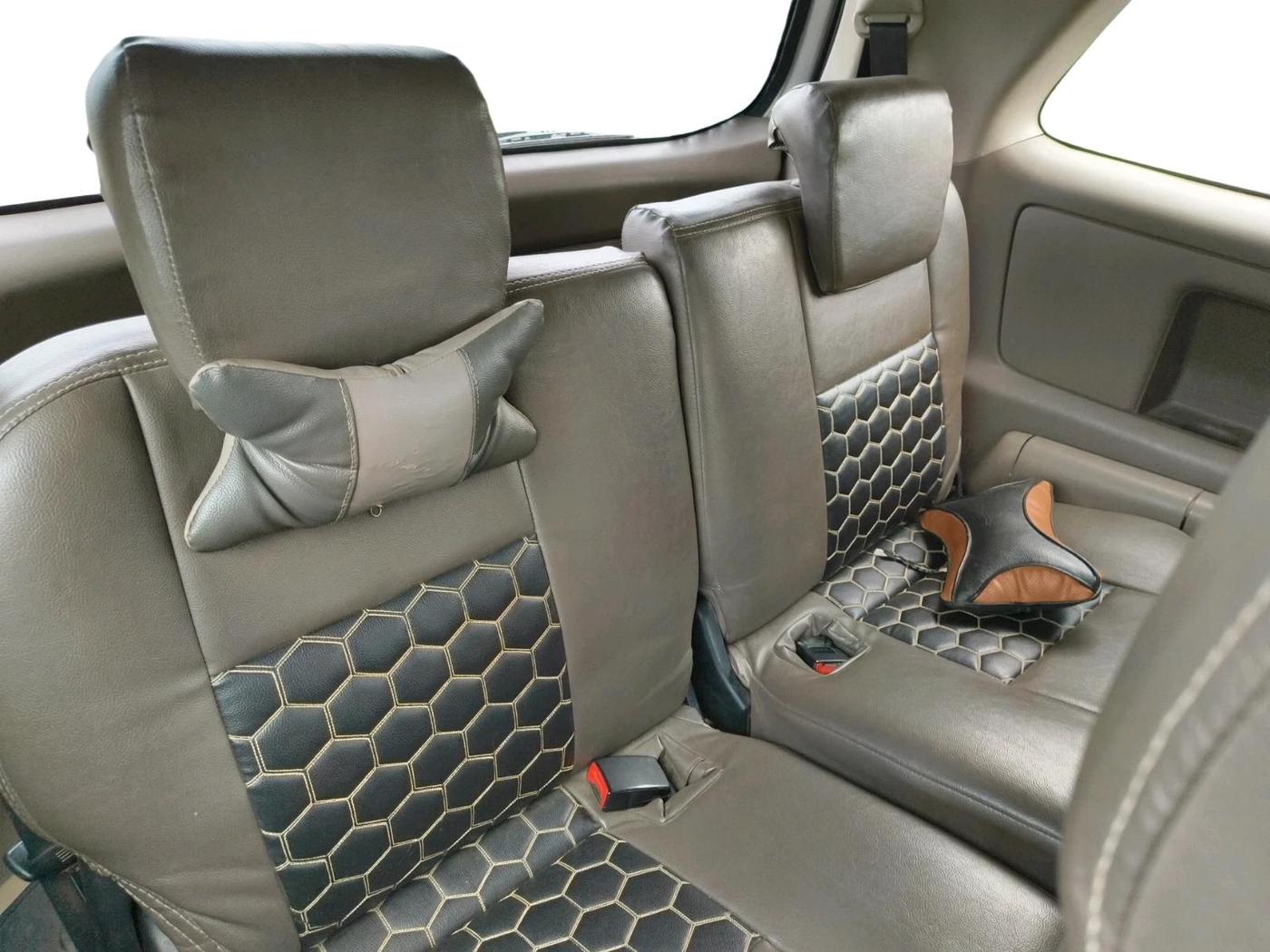 2016 Toyota Innova 2.5 GX 7 STR, Diesel, Manual, 1,22,700 km, interior