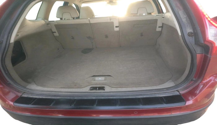 2011 Volvo XC 60 D5 AWD AT, Diesel, Automatic, 1,02,412 km, exterior