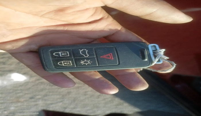 2011 Volvo XC 60 D5 AWD AT, Diesel, Automatic, 1,02,412 km, interior