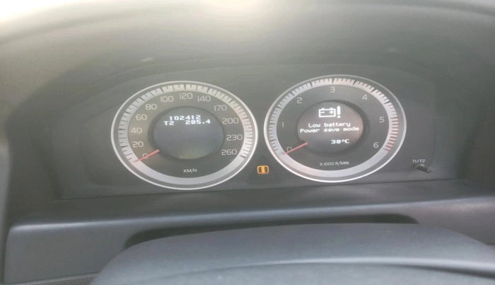 2011 Volvo XC 60 D5 AWD AT, Diesel, Automatic, 1,02,412 km, interior