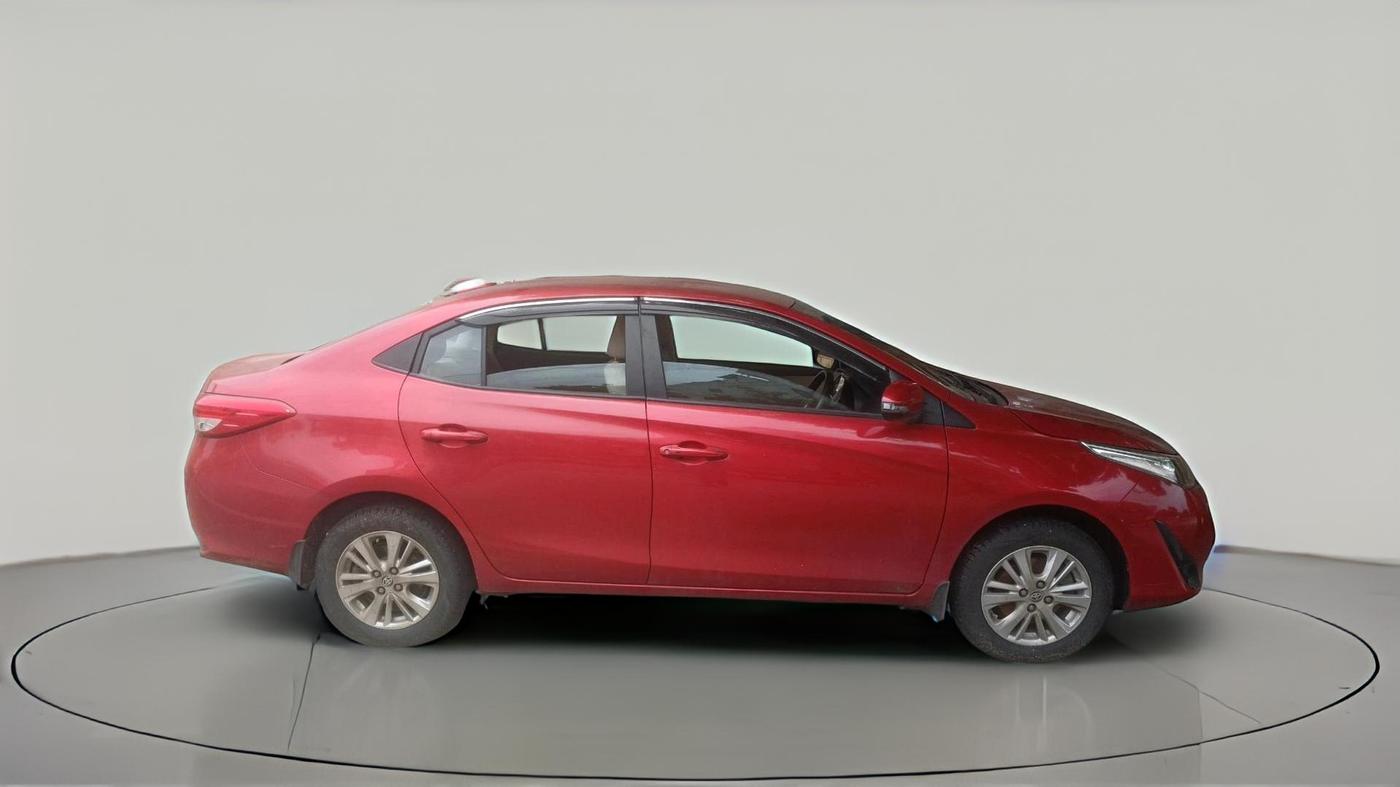 2018 Toyota YARIS V MT, Petrol, Manual, 76,181 km, exterior