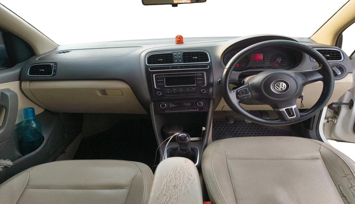 2013 Volkswagen Vento HIGHLINE DIESEL 1.6, Diesel, Manual, 90,500 km, interior