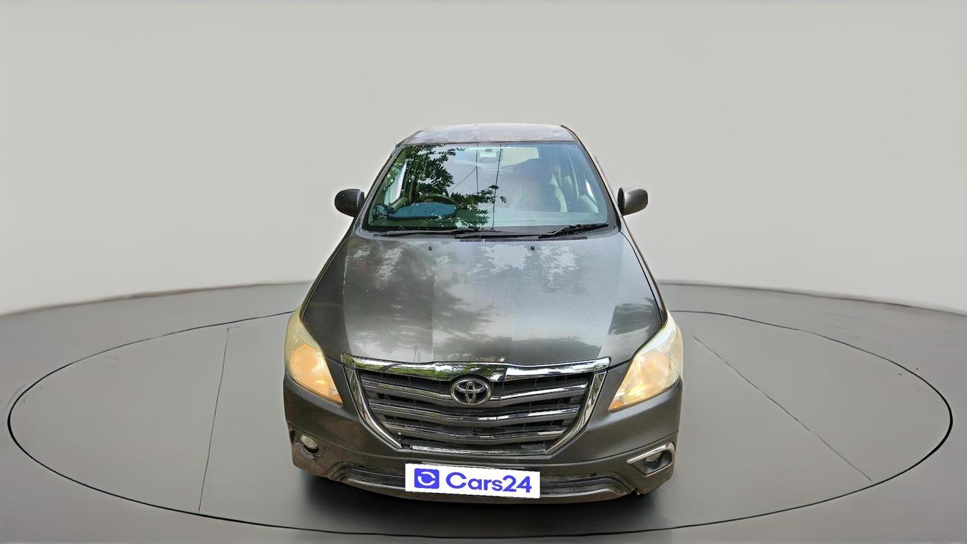 2014 Toyota Innova 2.5 GX 8 STR, Diesel, Manual, 2,55,202 km, exterior