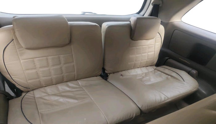 2015 Toyota Innova 2.5 G 8 STR, Diesel, Manual, 2,13,866 km, interior