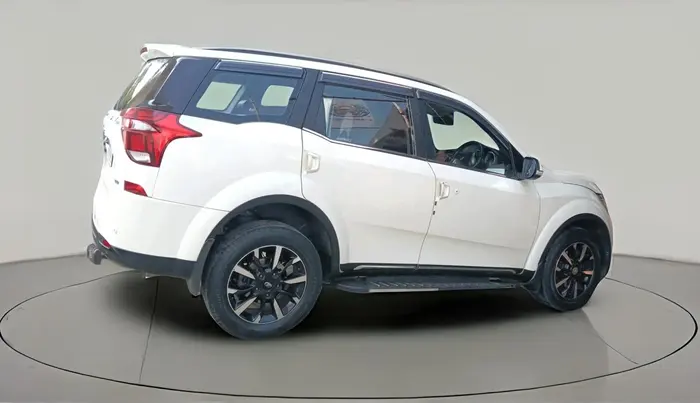 2018 Mahindra XUV500 W11, Diesel, Manual, 75,730 km, exterior
