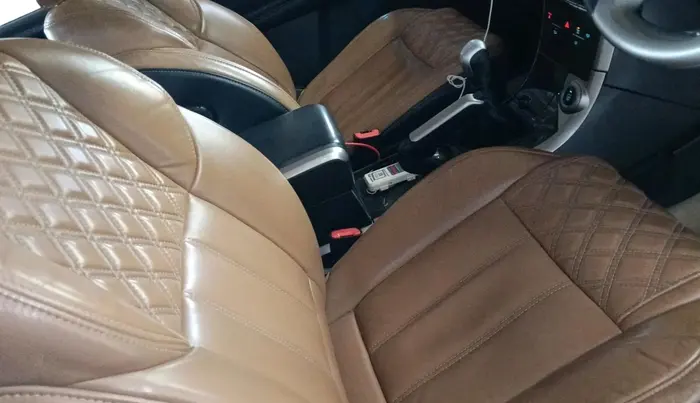 2018 Mahindra XUV500 W11, Diesel, Manual, 75,730 km, interior