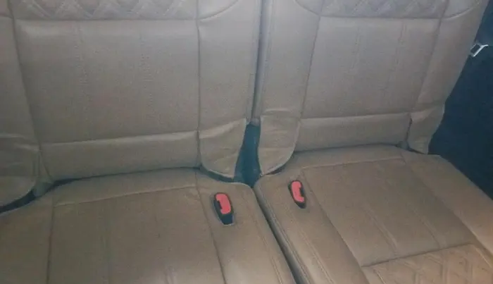 2018 Mahindra XUV500 W11, Diesel, Manual, 75,730 km, interior