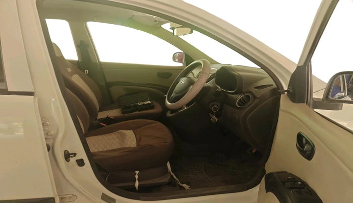 2014 Hyundai i10 MAGNA 1.1, Petrol, Manual, 57,432 km, interior