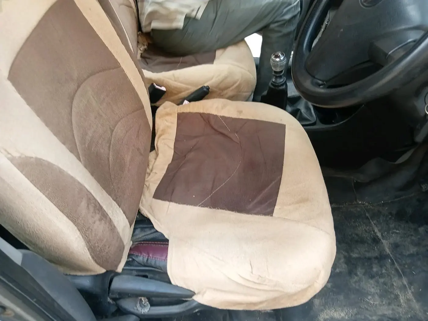 2013 Toyota Etios Liva GD, Diesel, Manual, 1,12,679 km, interior