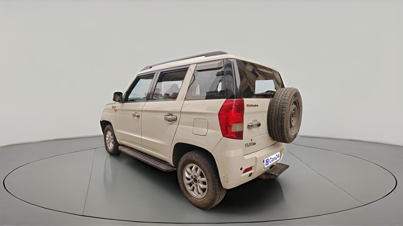 2017 Mahindra TUV300 T8 AMT, Diesel, Automatic, 1,59,748 km, exterior