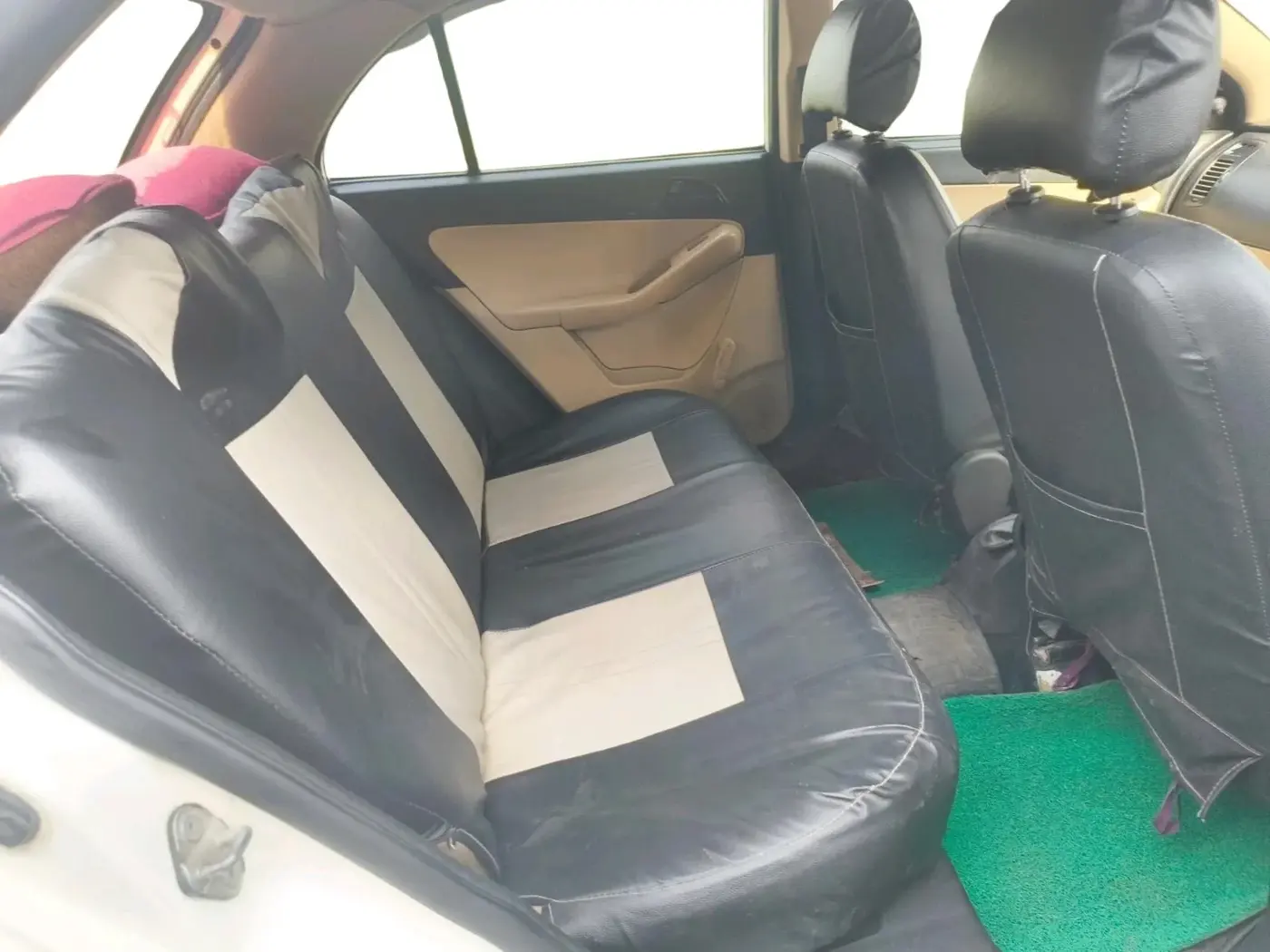 2012 Tata Indica Vista LX TDI, Diesel, Manual, 1,57,380 km, interior