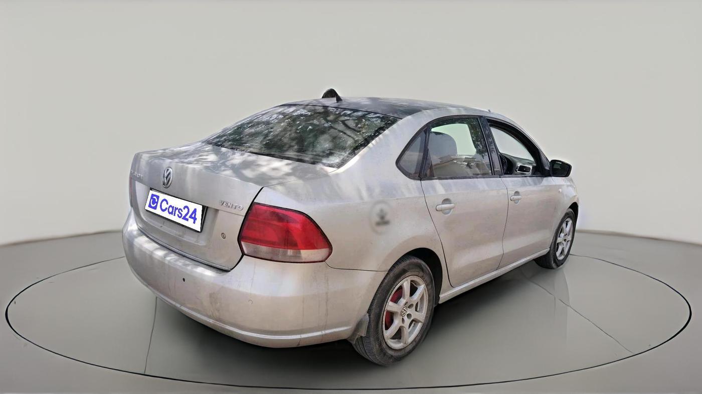 2014 Volkswagen Vento HIGHLINE 1.6 MPI, CNG, Manual, 1,48,109 km, exterior