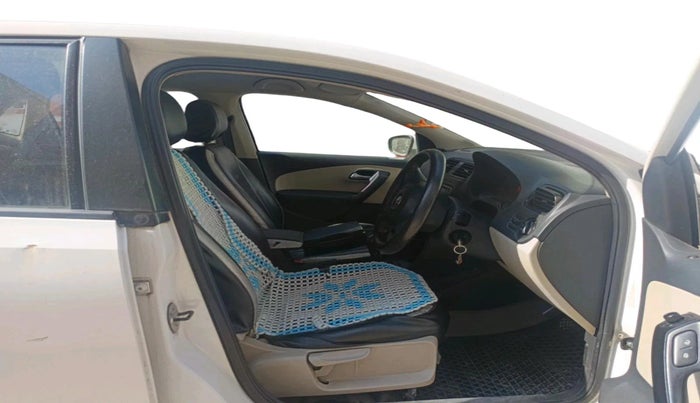 2014 Volkswagen Polo COMFORTLINE 1.2L PETROL, Petrol, Manual, 44,106 km, interior