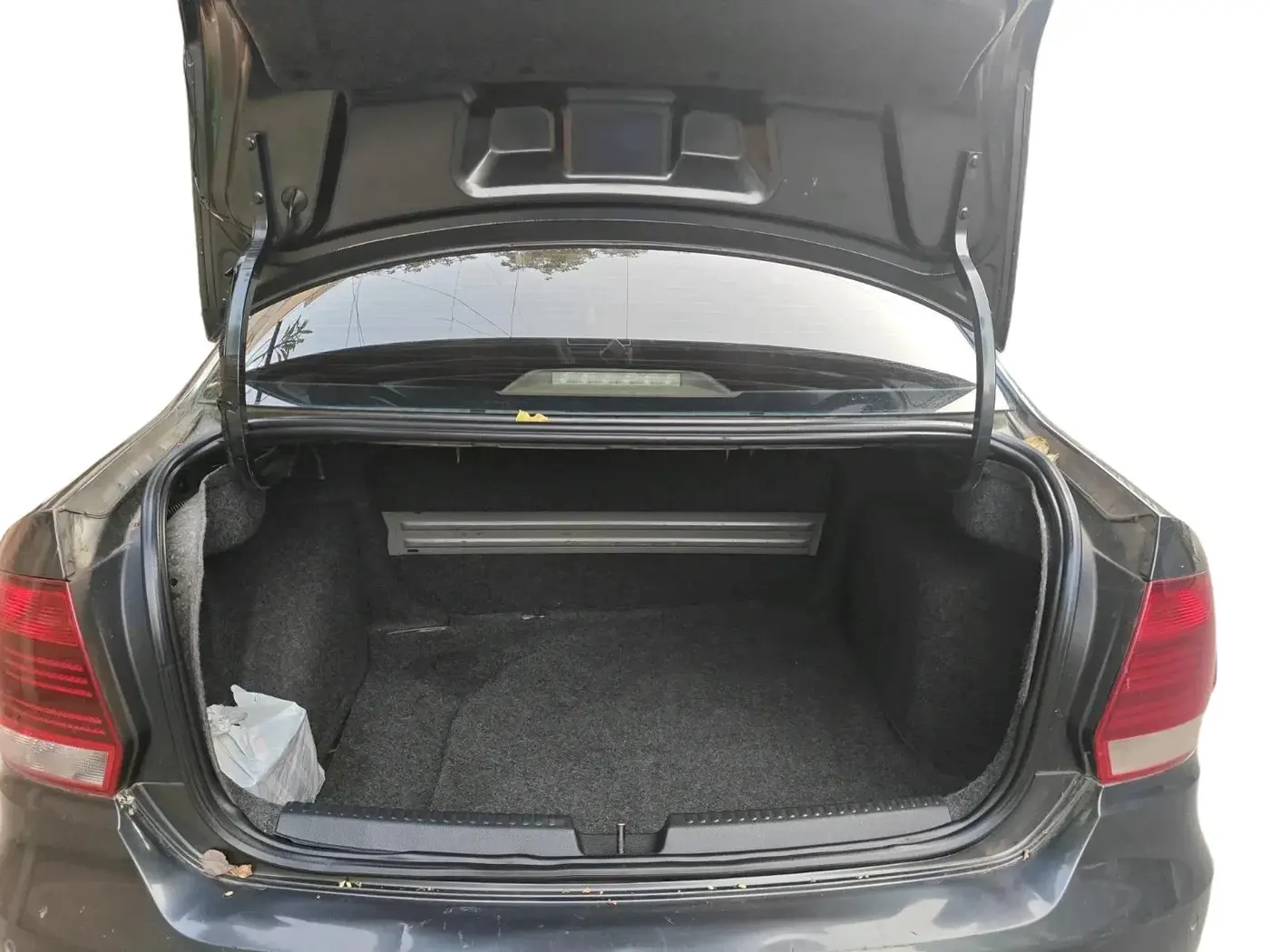 2016 Volkswagen Vento HIGHLINE 1.5 AT, Diesel, Automatic, 69,551 km, exterior