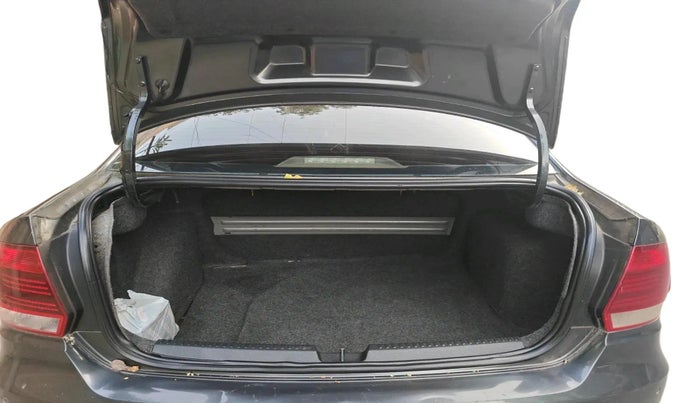 2016 Volkswagen Vento HIGHLINE 1.5 AT, Diesel, Automatic, 69,551 km, exterior