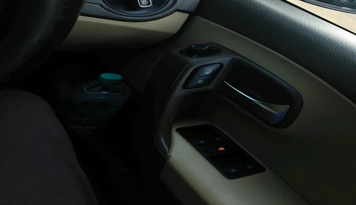 2016 Volkswagen Vento HIGHLINE 1.5 AT, Diesel, Automatic, 69,551 km, interior