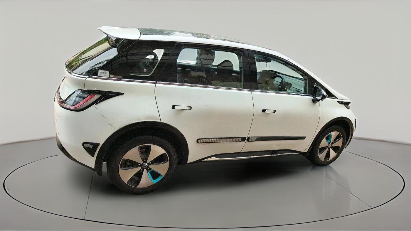 2025 MG Windsor EV Essence, Electric, Automatic, 42,418 km, exterior