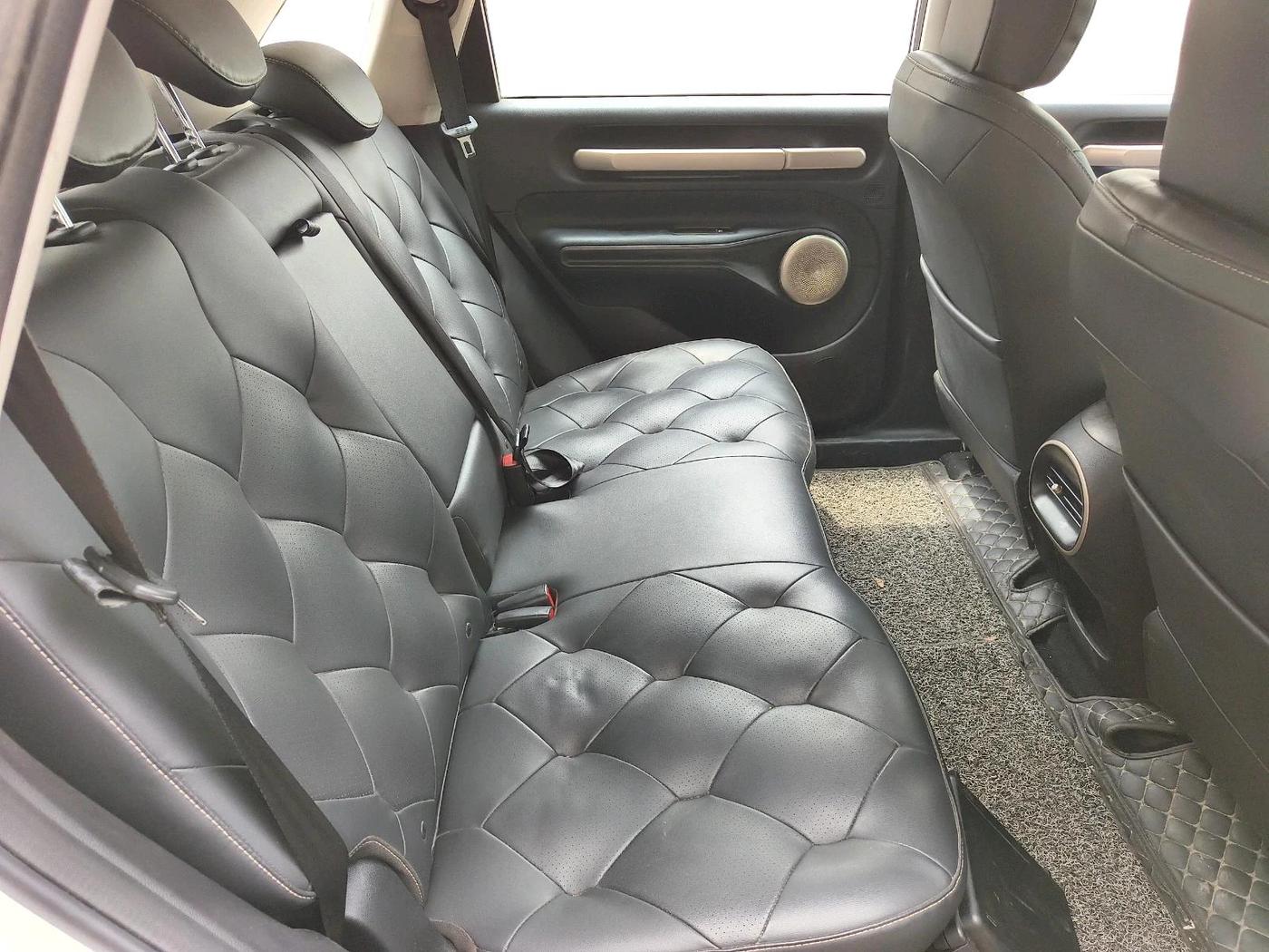 2025 MG Windsor EV Essence, Electric, Automatic, 42,418 km, interior
