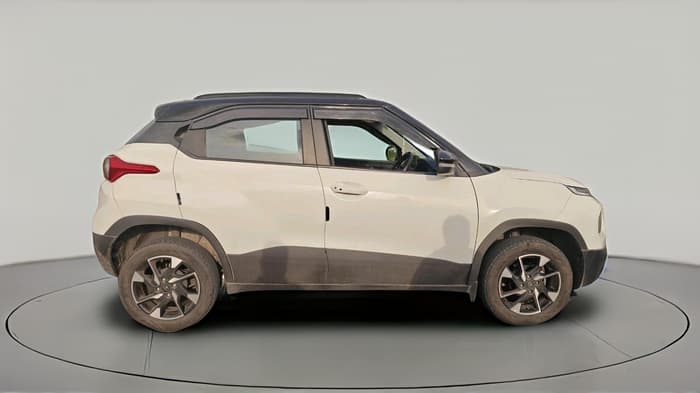 2024 Tata PUNCH CREATIVE  1.2 RTN DUAL TONE, Petrol, Manual, 23,984 km, exterior
